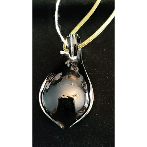 Murano Glass Green & Pink Pendant On Green Cord - Picture 2 of 4